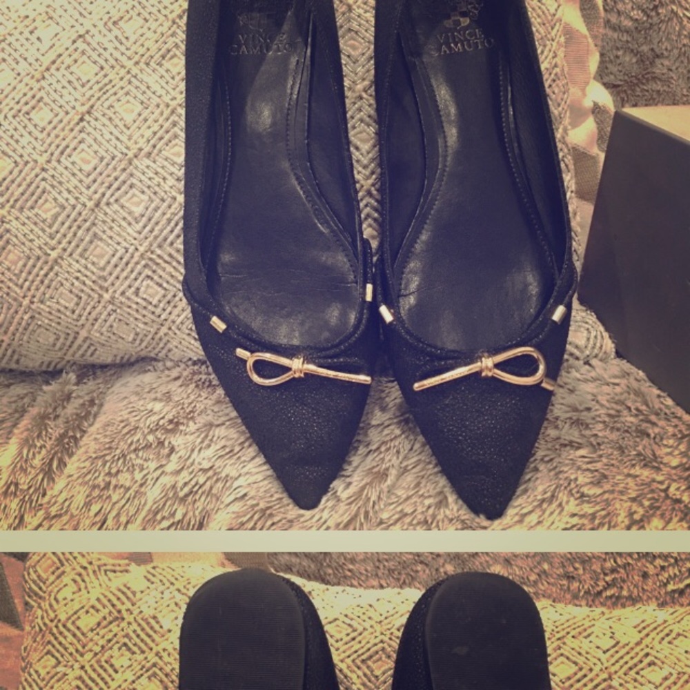 Vince Camuto Black Flats sz10